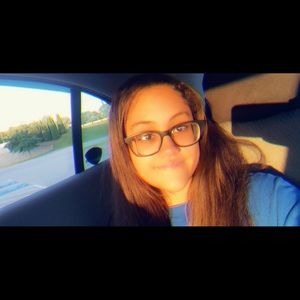 Meet your Posher, Bella